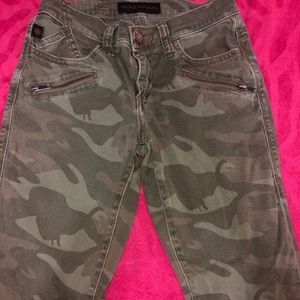 Camo jeans